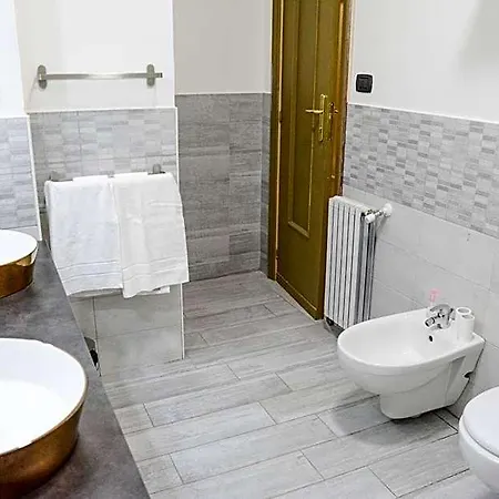 Bed and Breakfast Casa Cupiello Νάπολη